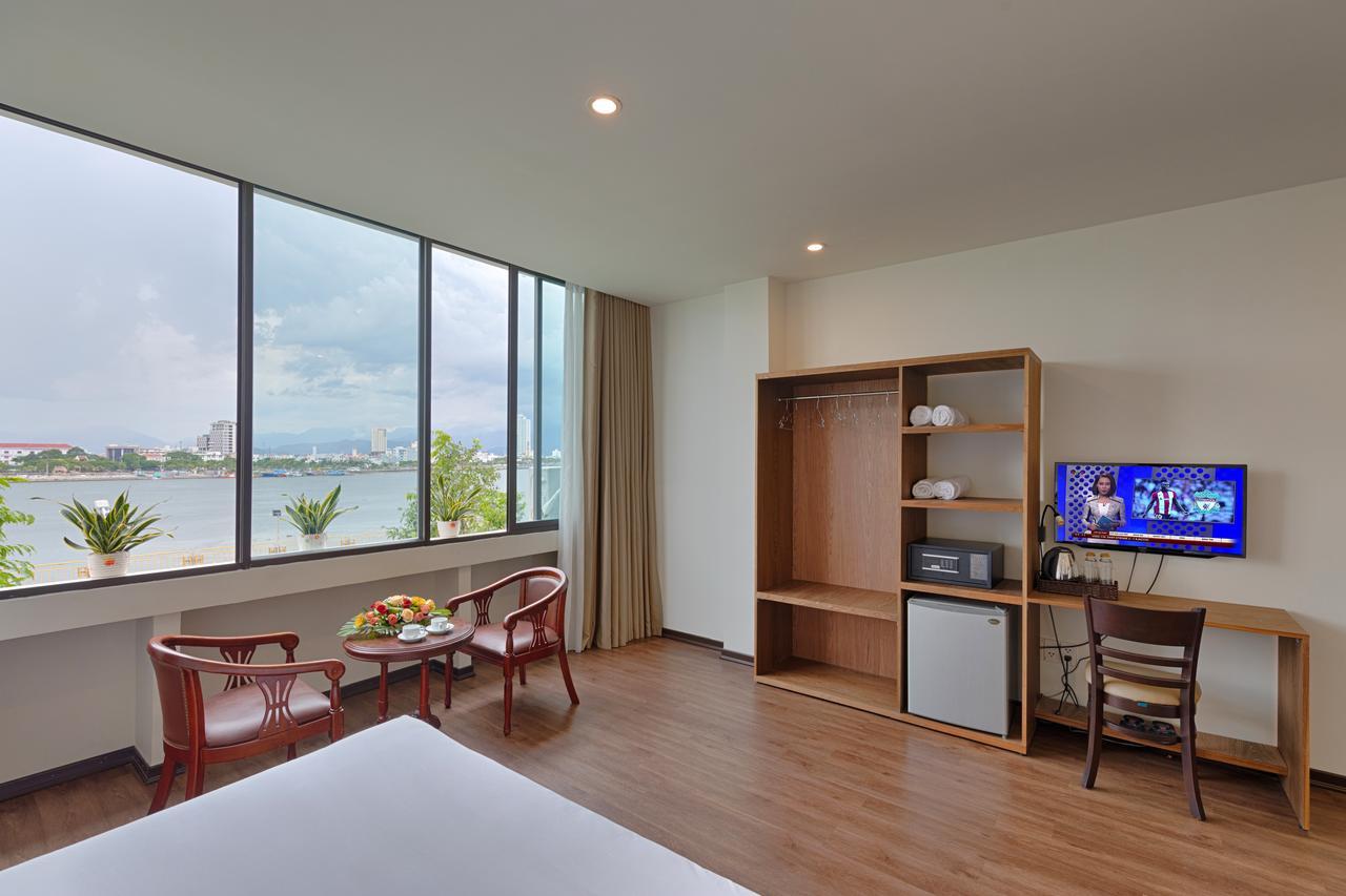 Vitalis Riverside Hotel Da Nang Esterno foto